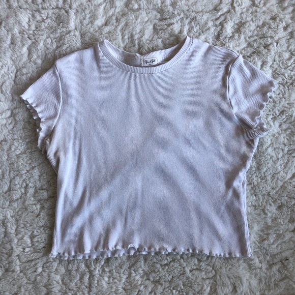 white lettuce edge crop top - Picture 1 of 3